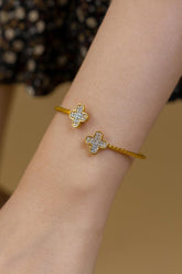 Zircon Kara Bracelet-10 (White) (Openable)